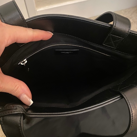 Saint Laurent lambskin tall puffer tote - Picture 5 of 5